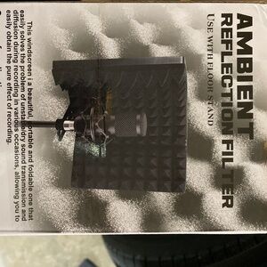 Portable vocal booth